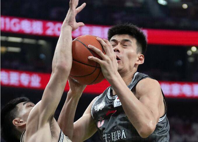 女人发疯的同情男大叔